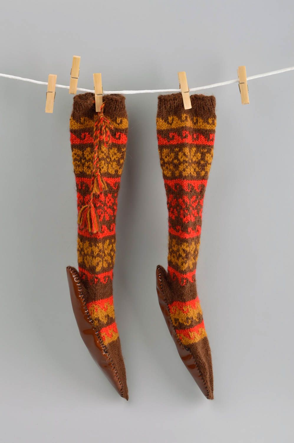 Носки на зиму хэнд мейд шерстяные носки коричневые с узором носки ручной вязки фото 1