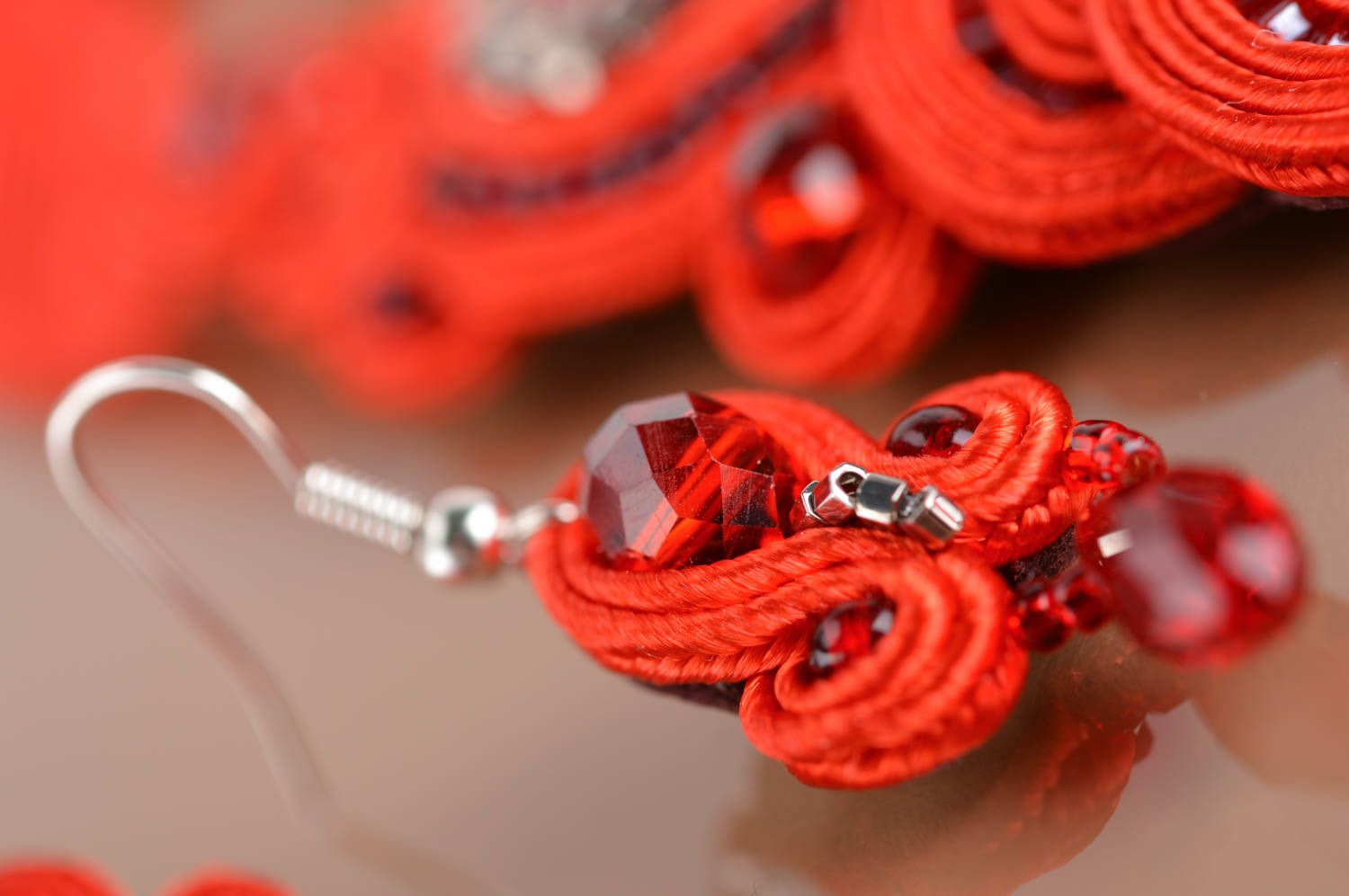 Handmade designer jewelry set soutache earrings and necklace of red color photo 4