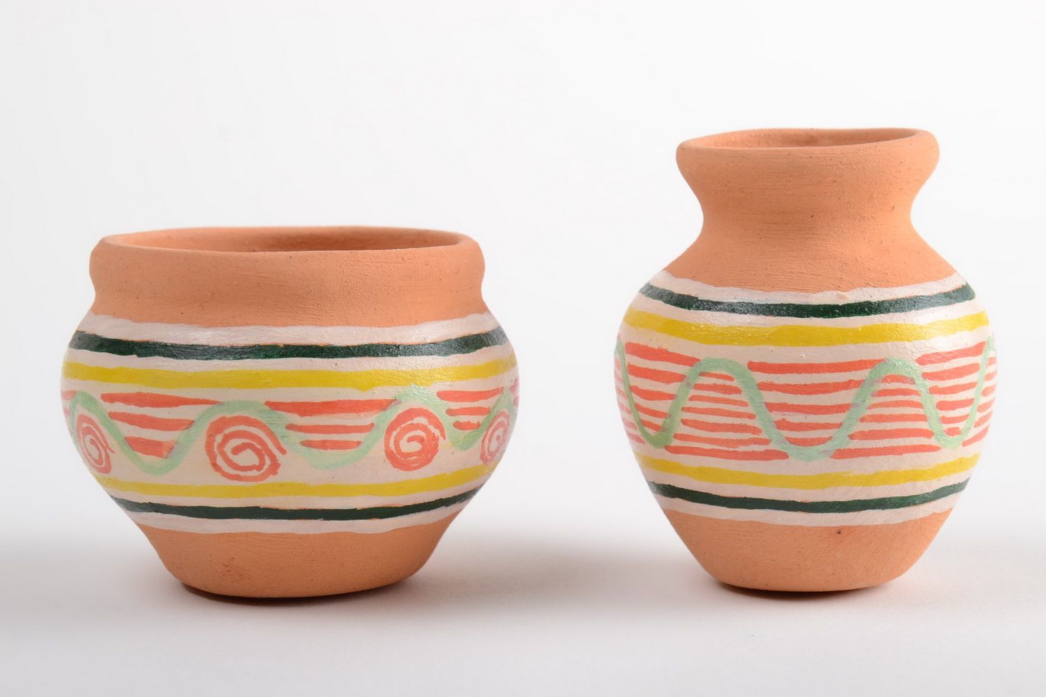 Декоративные глиняные кувшинчики ручной работы набор из 2 штук с росписью фото 2