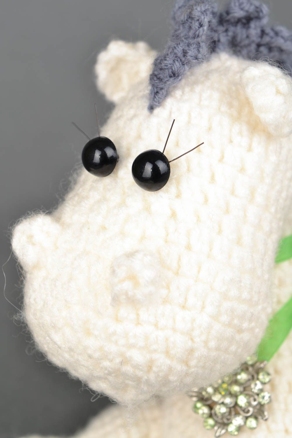 Giocattolo a maglia fatto a mano pupazzo morbido da bambini all'uncinetto
 foto 3