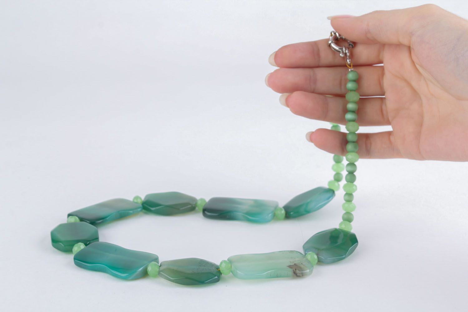 Green natural stone necklace photo 5