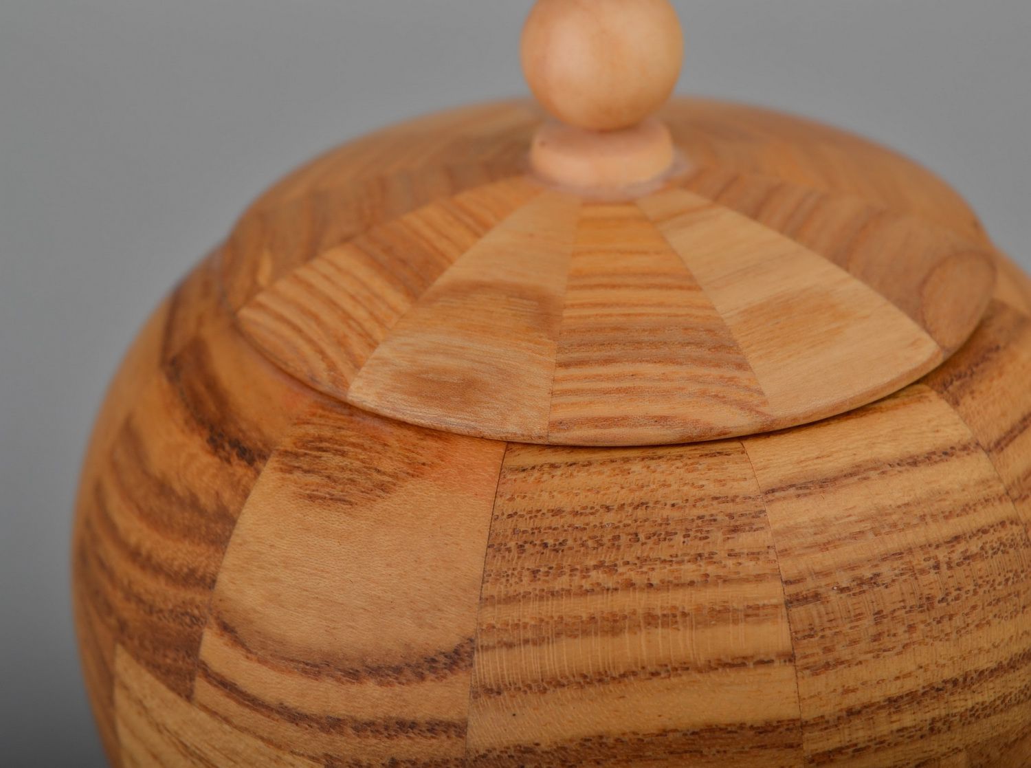 Wooden pot for dry goods photo 4
