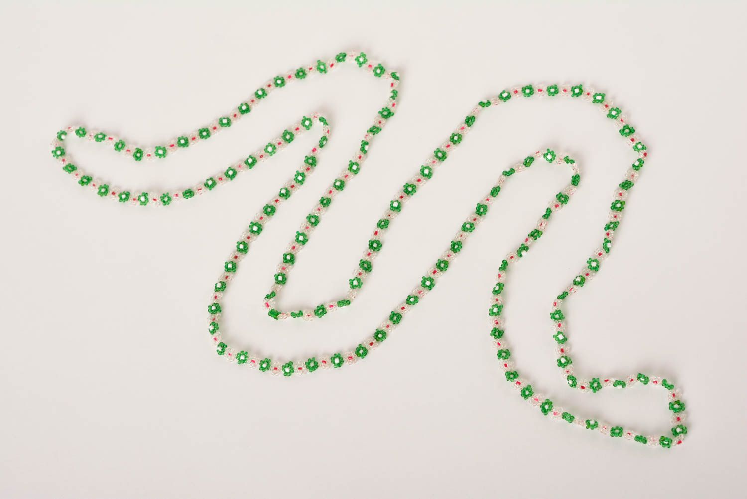 Колье из бисера украшение ручной работы ожерелье из бисера зеленое с белым фото 6