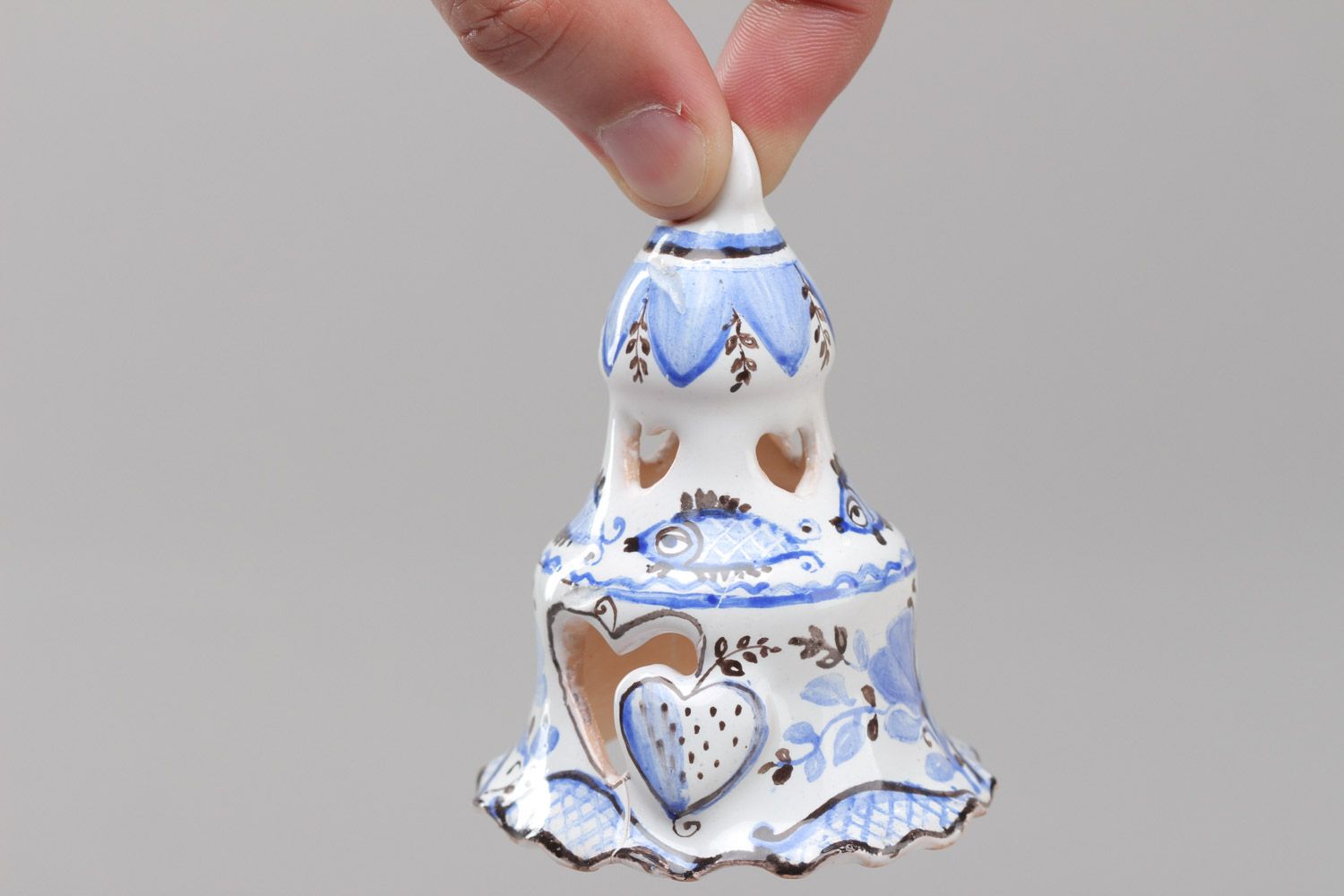 Декоративный керамический колокольчик с покрытием эмалью ручной работы белый фото 5