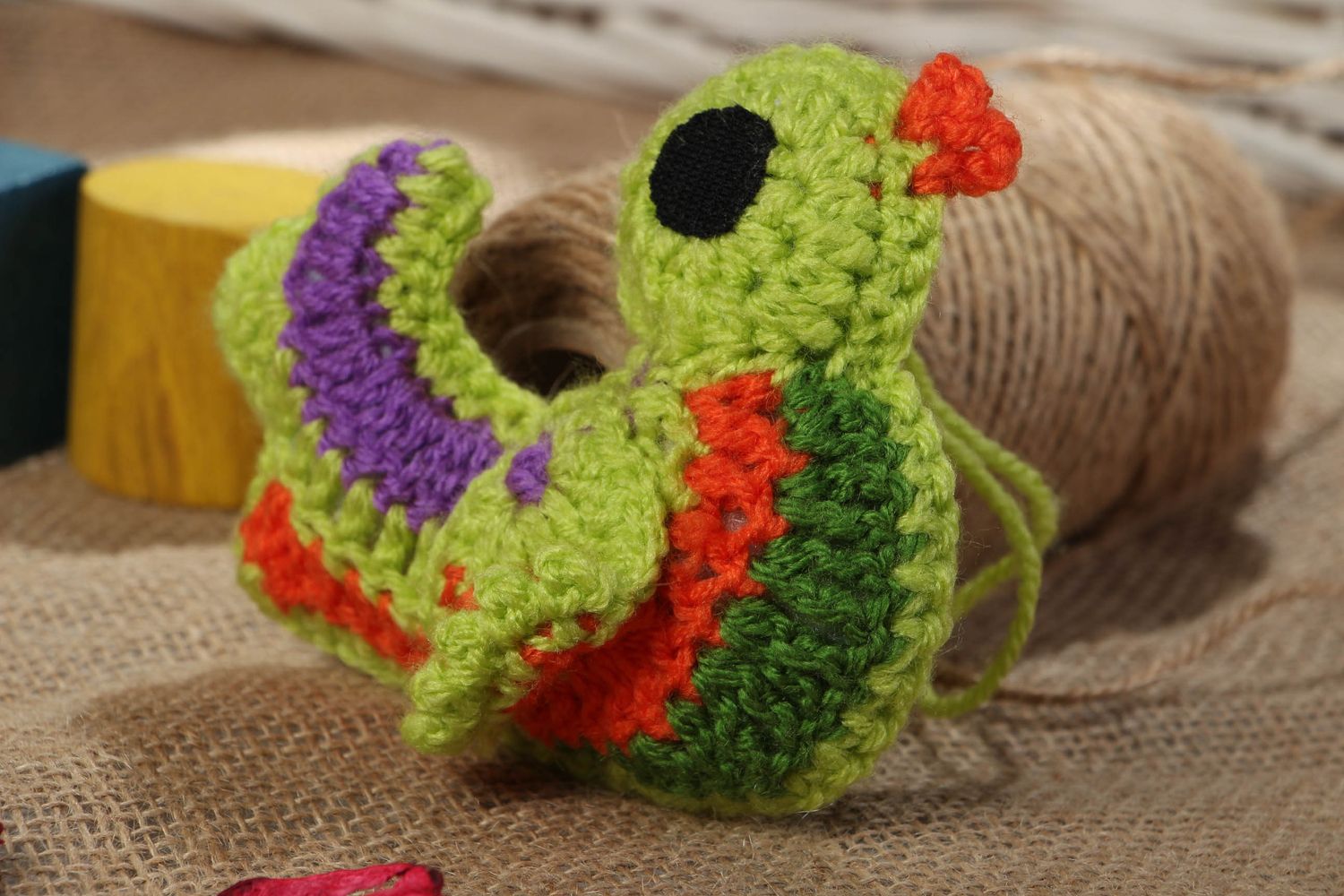 Uccello a maglia fatto a mano pupazzo morbido giocattolo da bambini a uncinetto
 foto 5