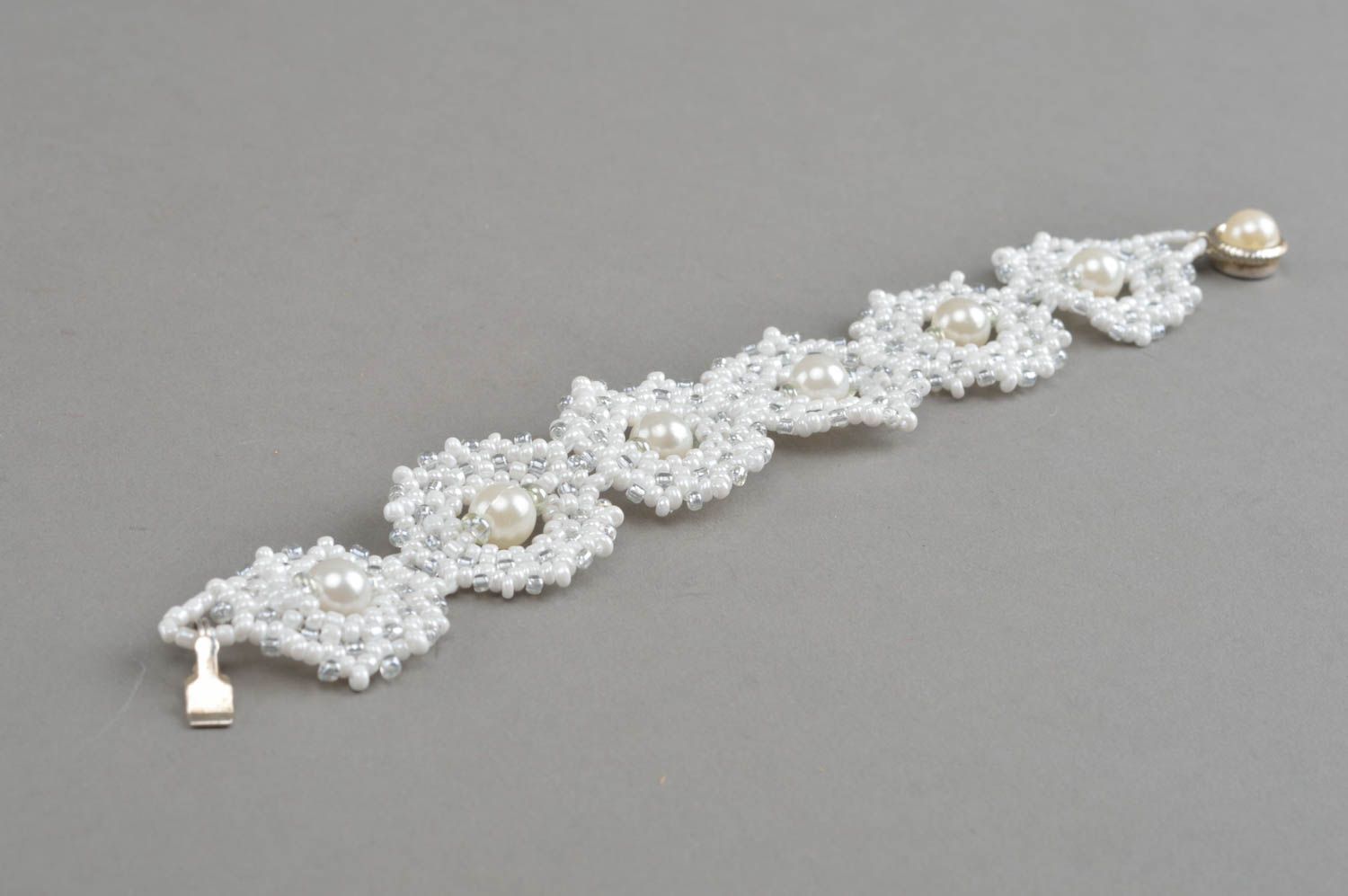 Bracelet en perles de rocaille fait main blanc bijou Perles sur la neige photo 2