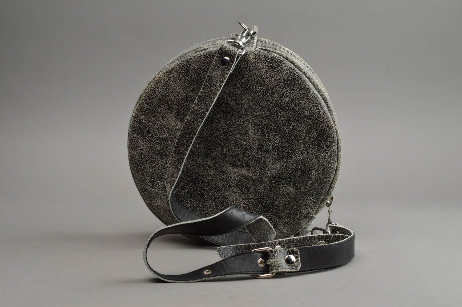Beautiful round handmade leather shoulder bag leather bag for women gift ideas photo 2