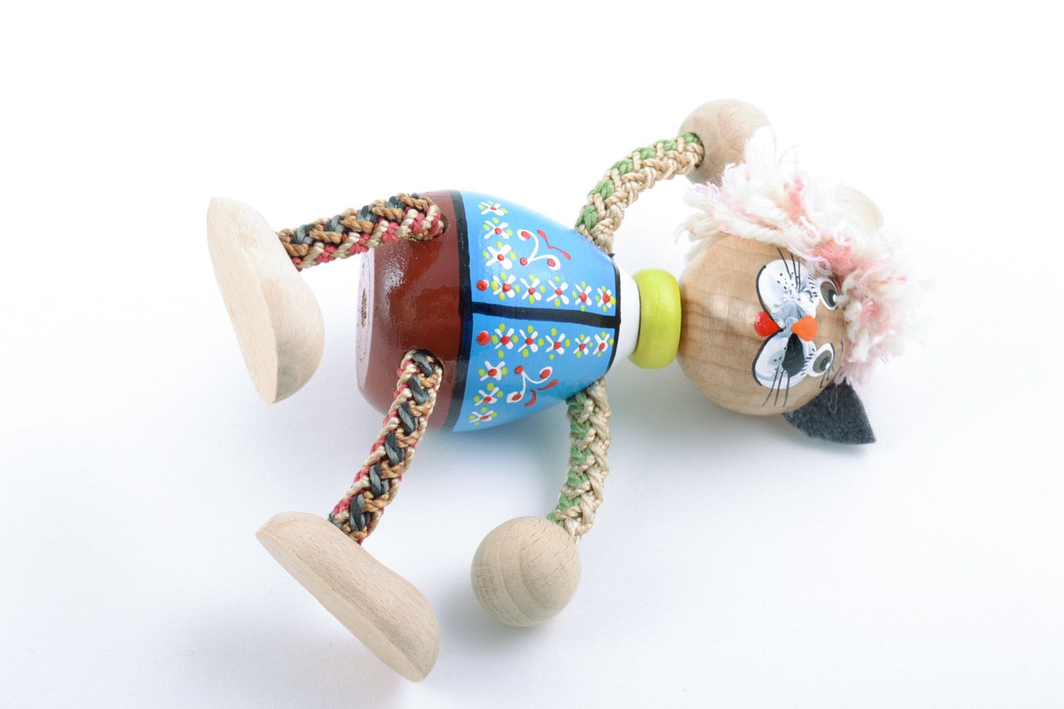 Деревянная эко игрушка в виде кота с росписью ручной работы детская интерьерная фото 5