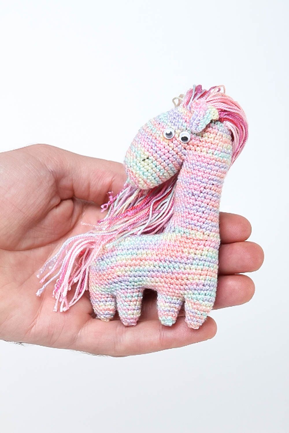Jouet tricoté Peluche faite main au crochet cheval multicolore Cadeau enfant photo 5
