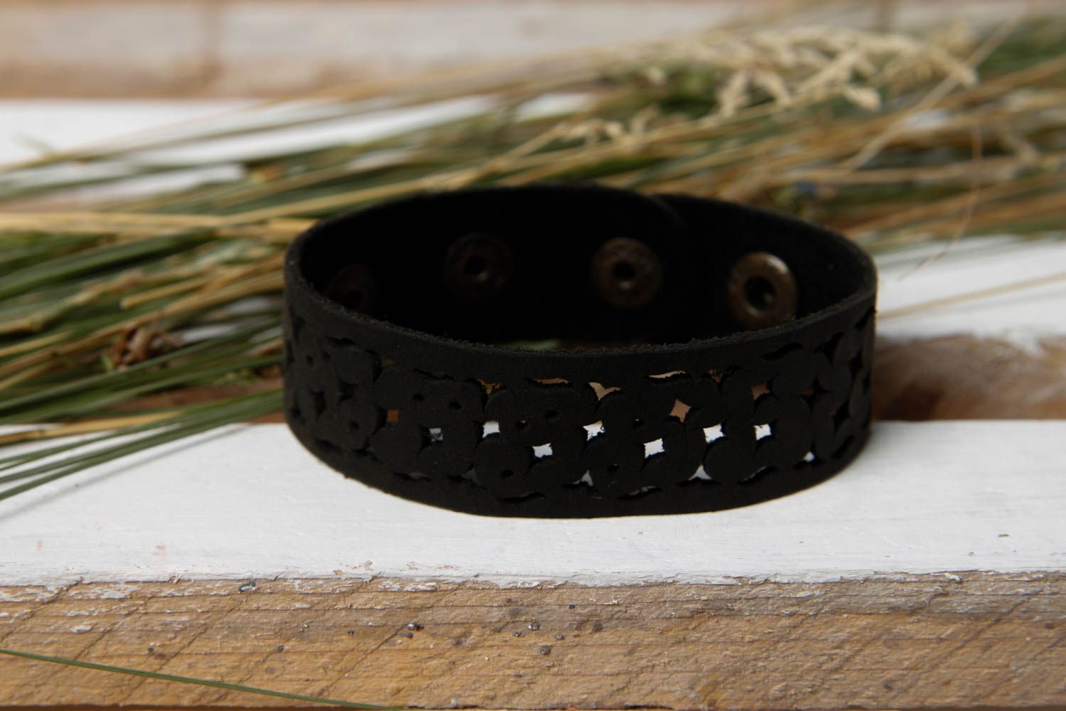 Bracelet cuir fait main Bijou en cuir large noir design Cadeau original photo 1
