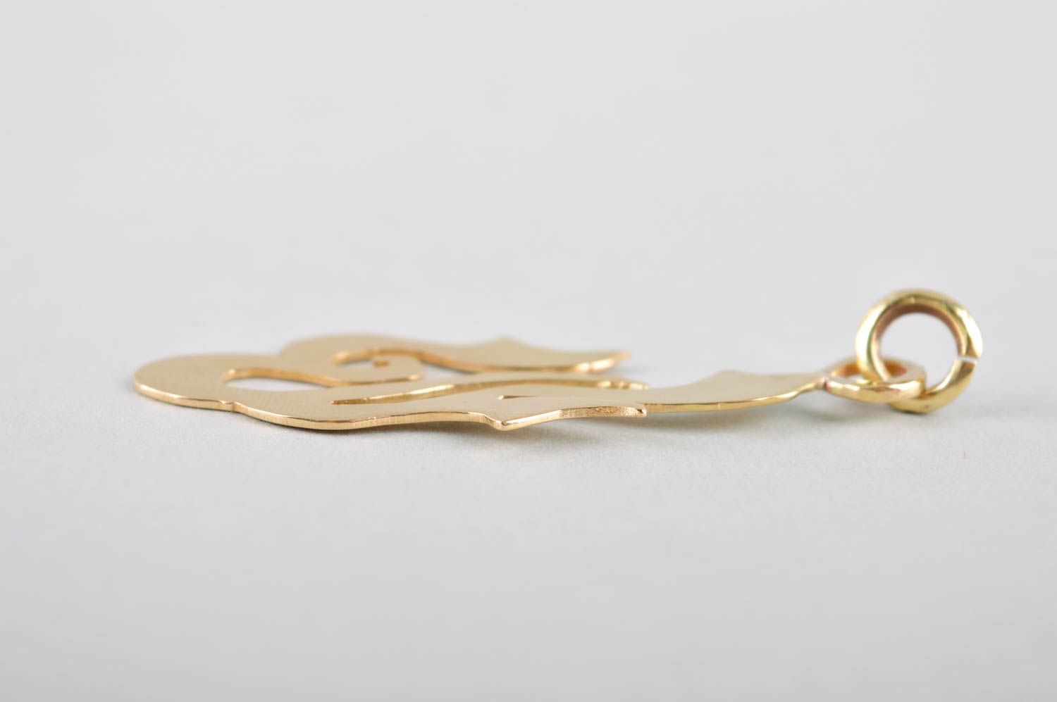 Stylish handmade brass pendant metal craft handmade neck accessories for girls photo 4
