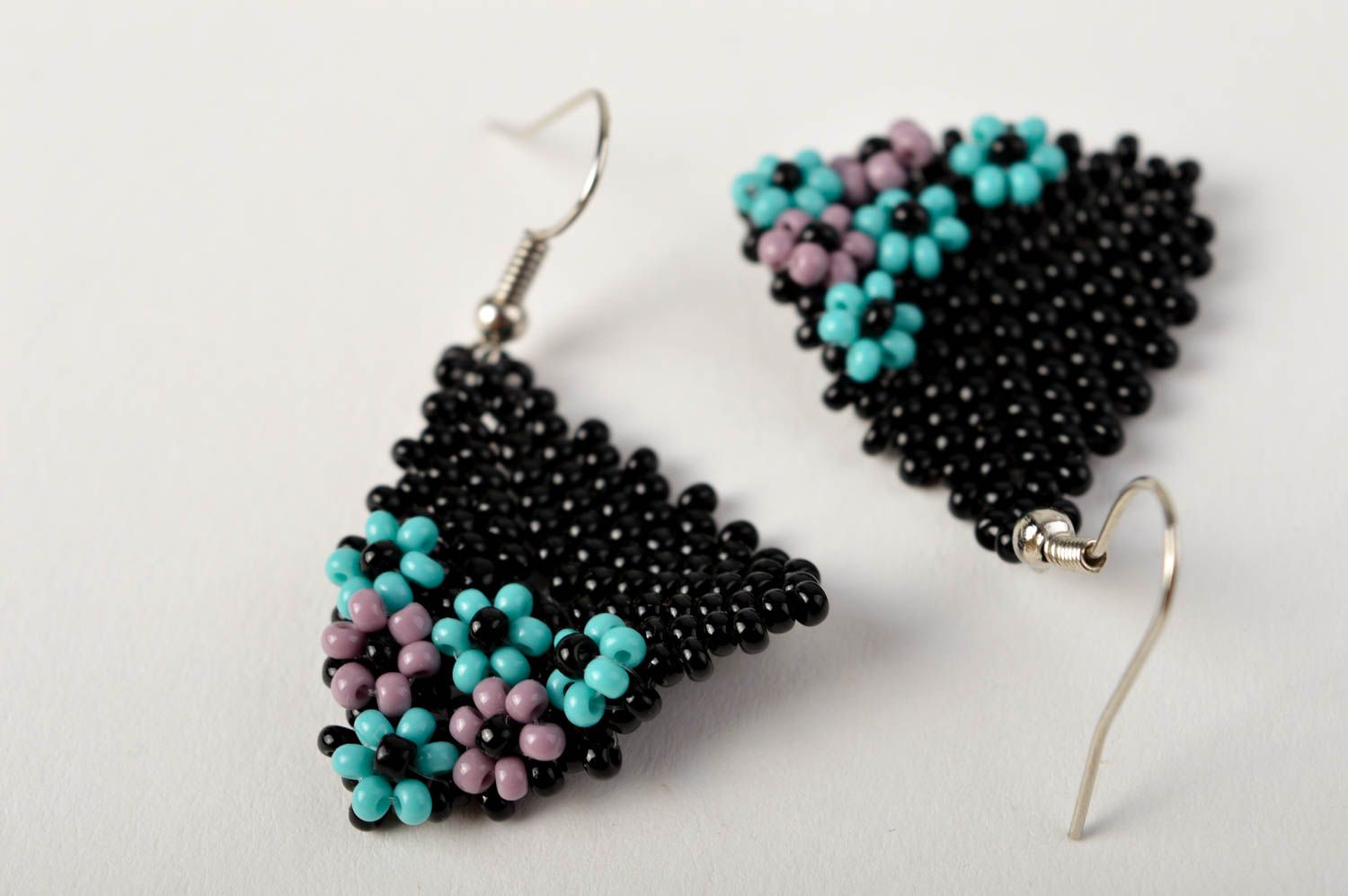 Unusual handmade beaded earrings fashion tips costume jewelry designs gift ideas photo 3