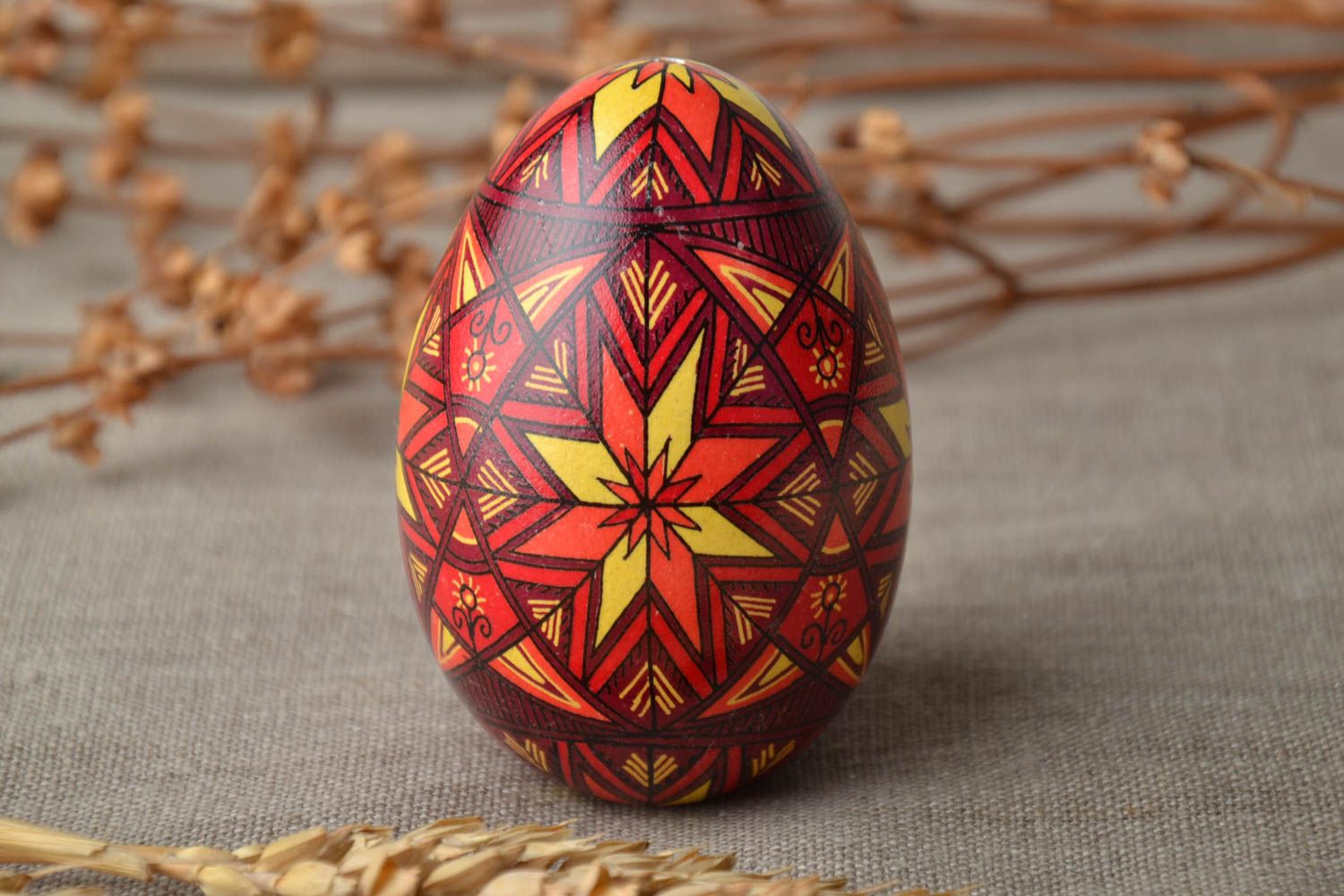 Oeuf de Pâques décoratif fait main original peint avec motif traditionnel photo 1