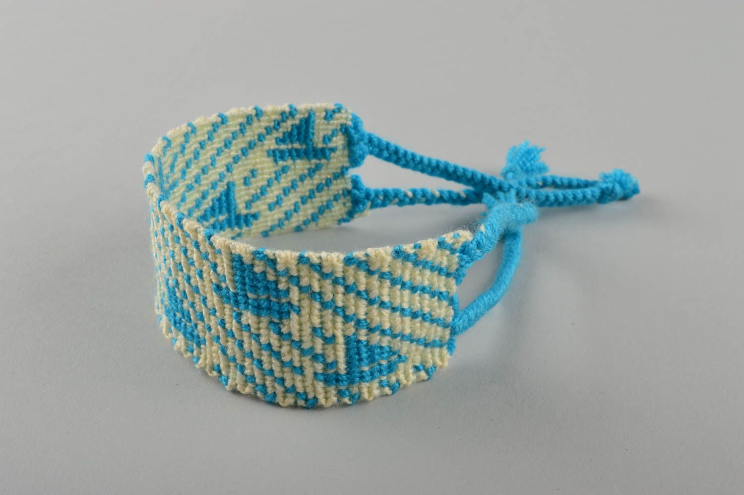 Модный браслет ручной работы браслет из ниток плетеный браслет стильный фото 2