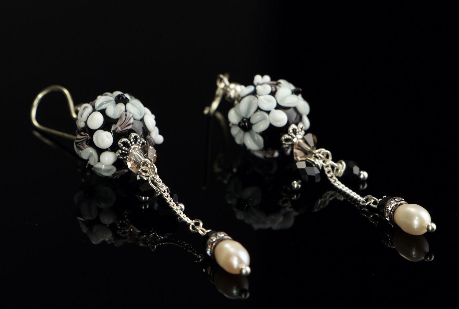 Boucles d'oreilles artisanales en verre et perles d'eau douce Jardin paradisiaque photo 3