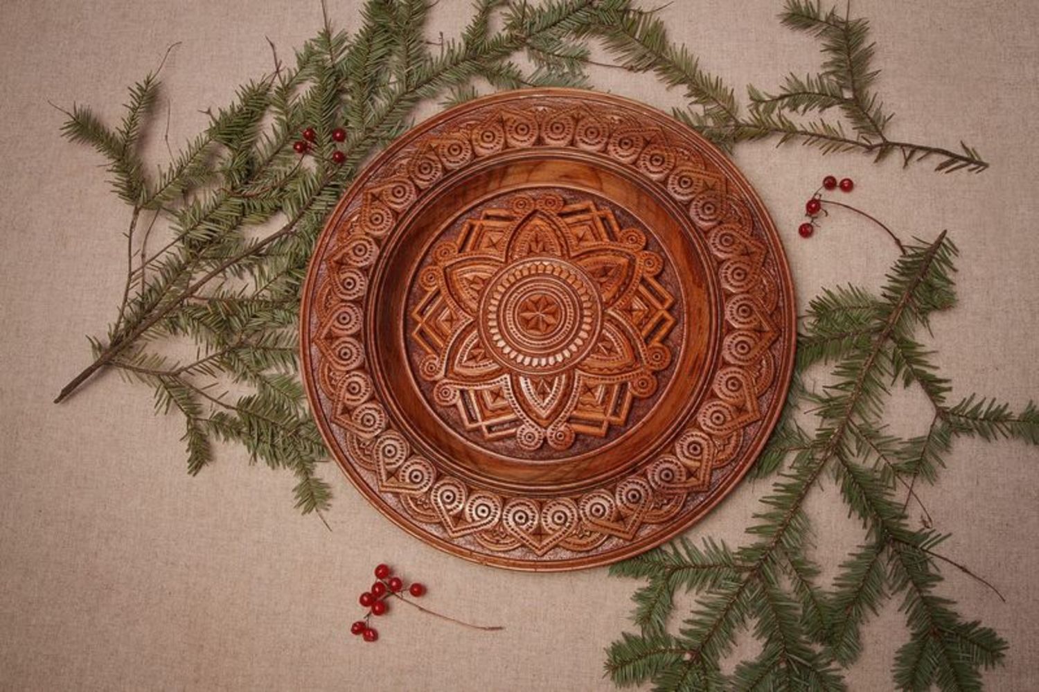 Carved wall plate photo 1