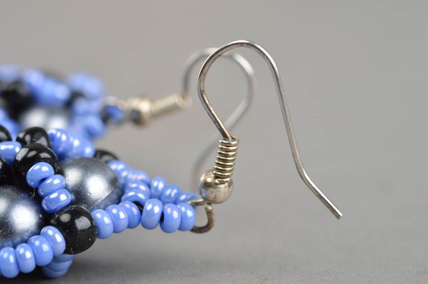 Boucles d'oreilles en perles de rocaille perles fantaisie bleu gris faites main photo 4