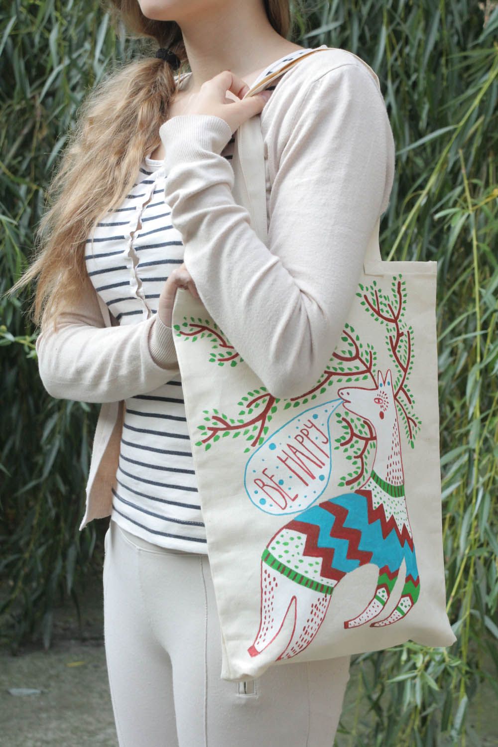 Bolsa das mulheres artesnal feita de tecido grosso de algodão decorada com estampado foto 2