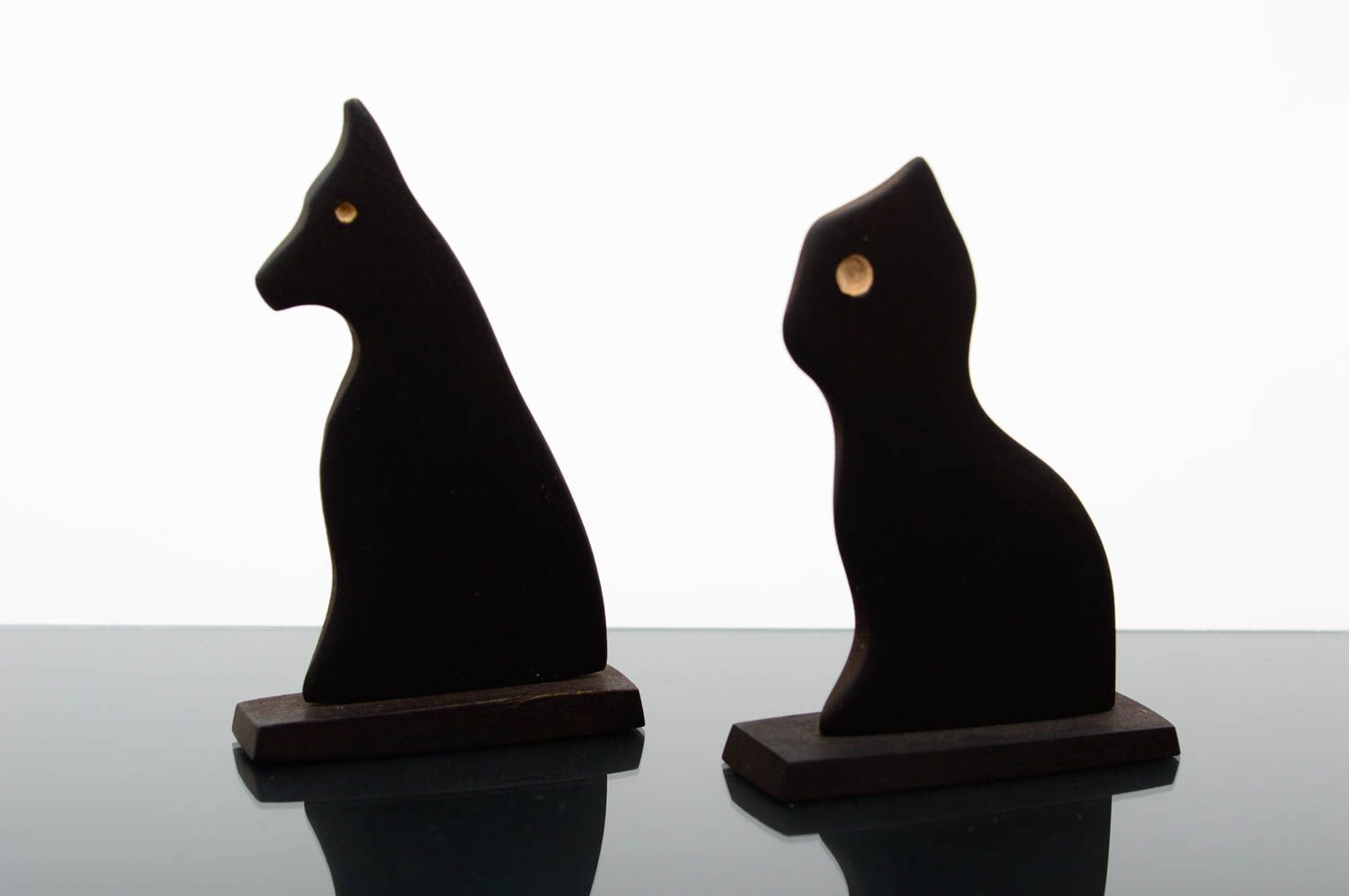 Комплект статуэток из древесины ясеня 2 шт ручной работы Кошка и собака фото 1