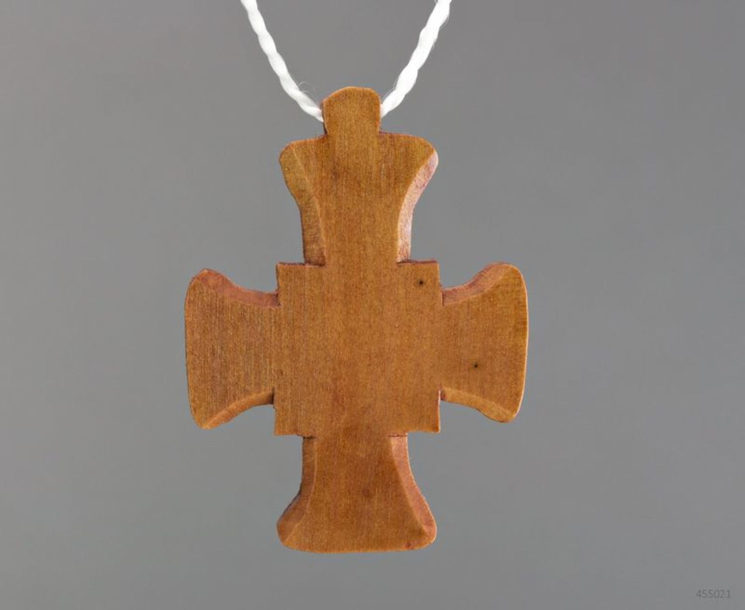 Деревянный нательный крест с инкрустацией металлом фото 3
