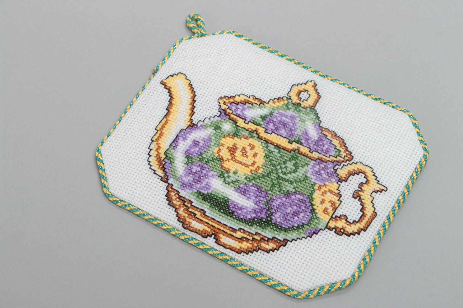 Handmademachter Textil Untersetzer für Tassen mit Kreuzstickerei Teekanne foto 2
