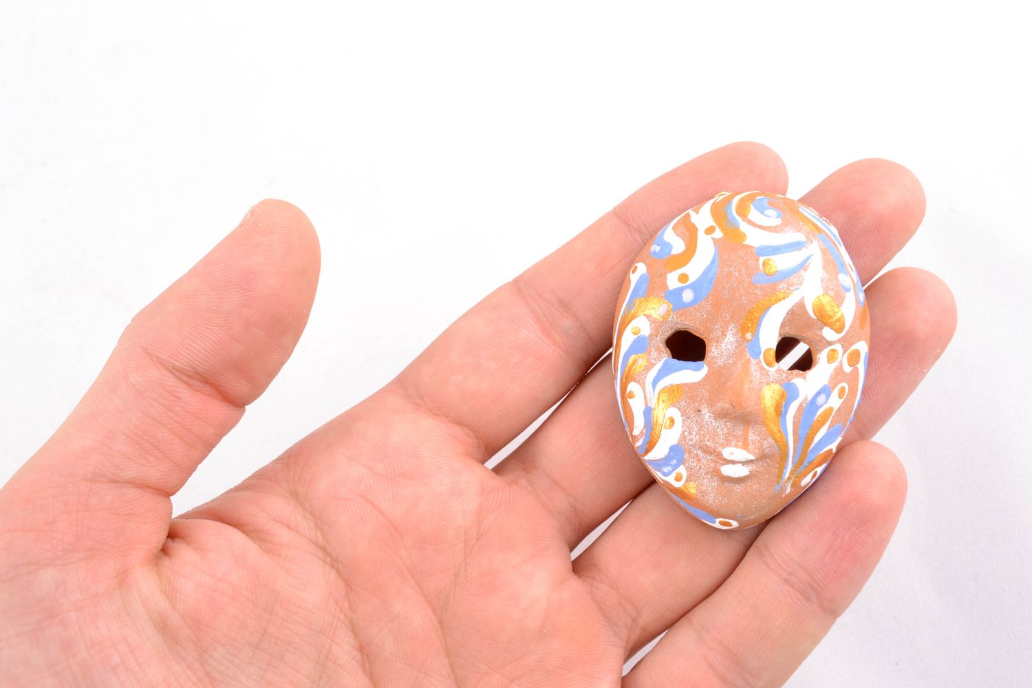 Mini masque décoratif en argile original fait main photo 2