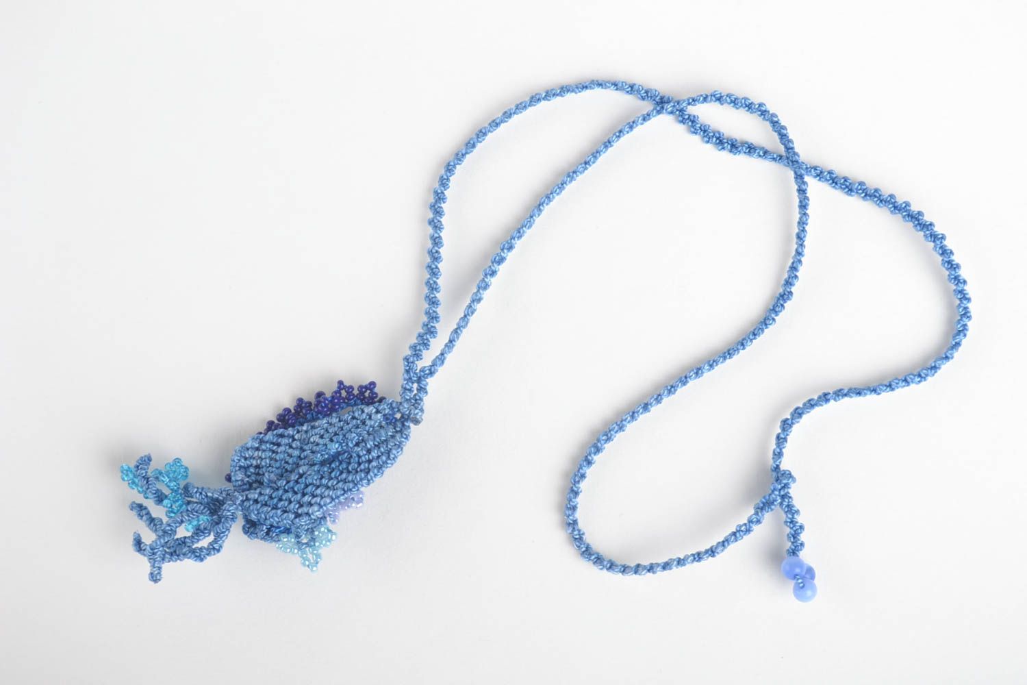 Pendentif fantaisie Bijou fait main macramé fils perles bleu Cadeau original photo 3