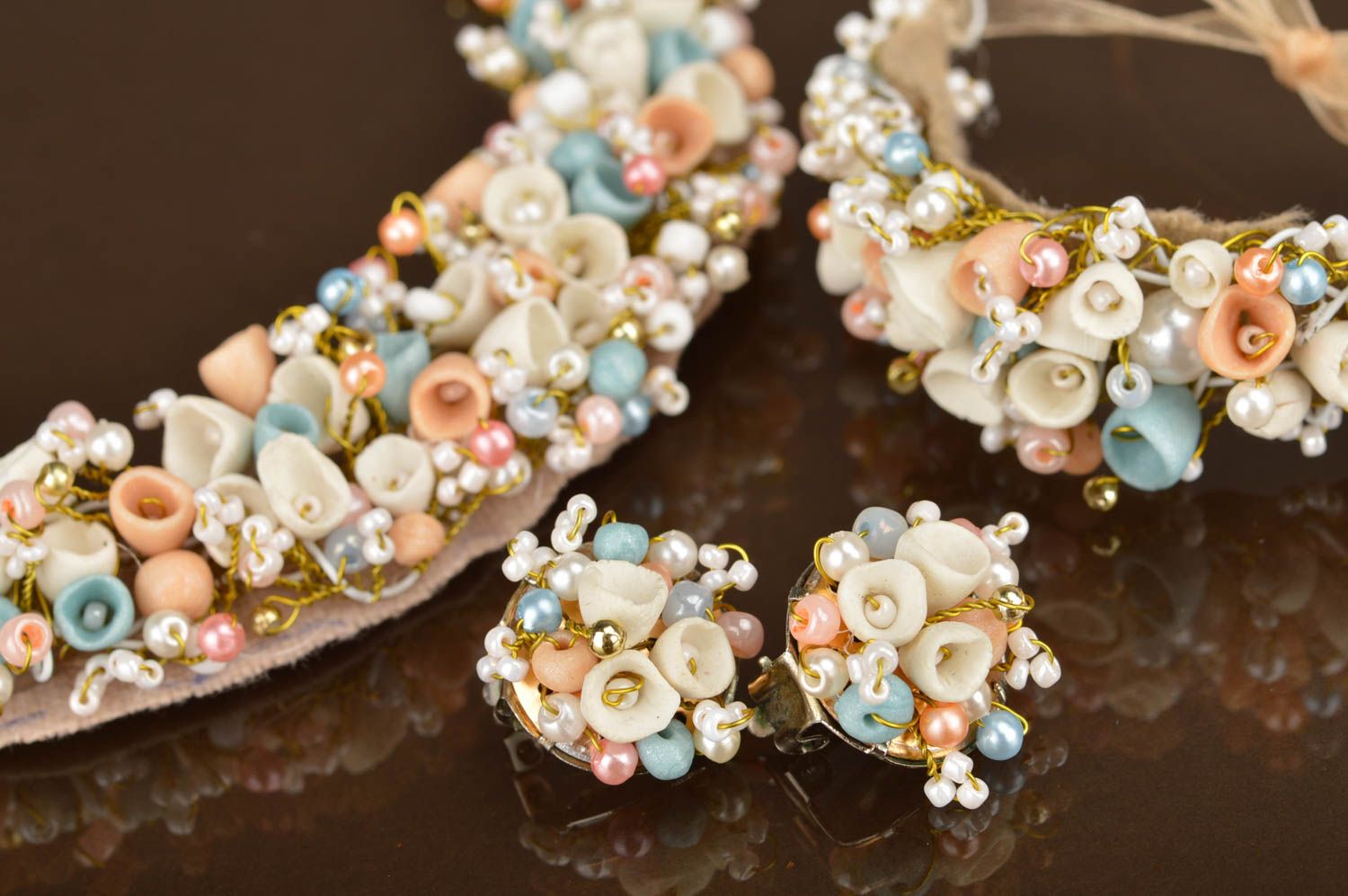 Ensemble de collier boucles d'oreilles et bracelet en pâte polymère Fleurs  photo 5