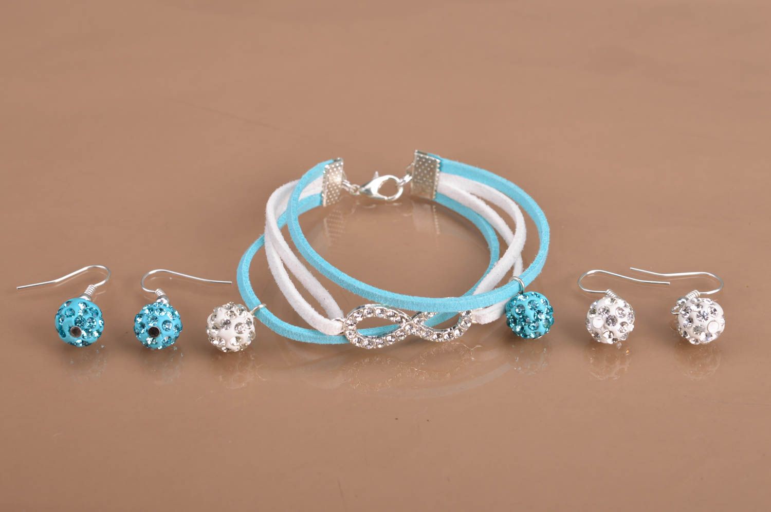 Handmade designer jewelry set beaded earrings 2 pairs and suede cord bracelet photo 5