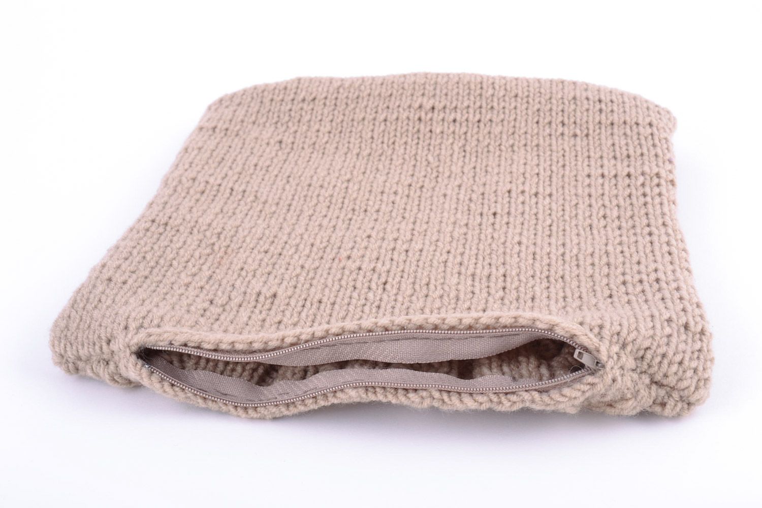 Petite housse de coussin tricotée en mi-laine couleur café au lait faite main photo 5