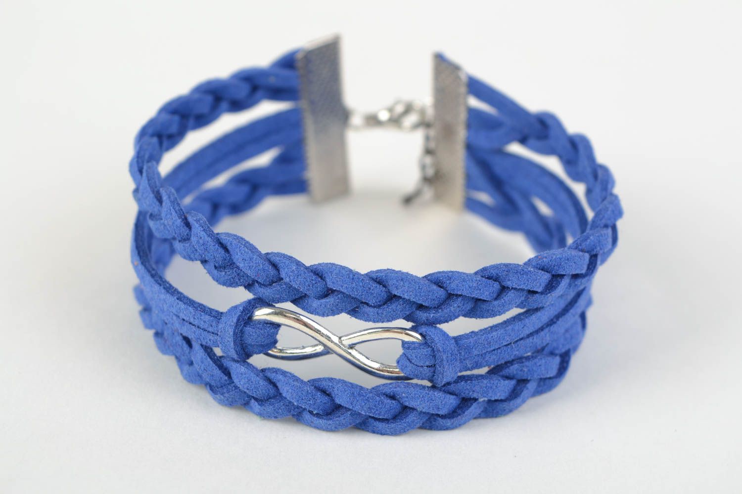 Large bracelet en lacets de daim avec symbole de l'infini bleu fait main femme photo 3