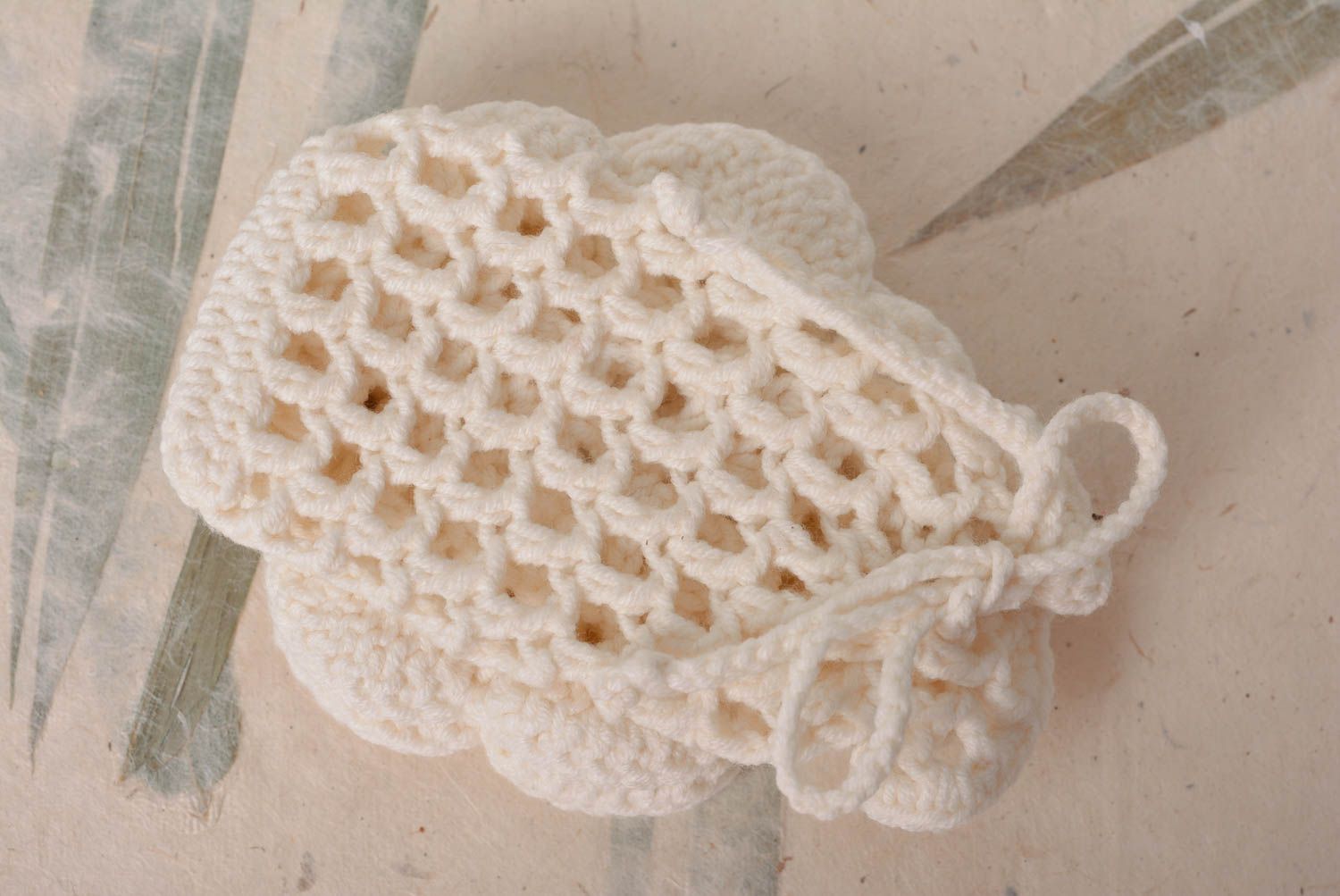 Esponja tejida a ganchillo de algodón natural hecha a mano con forma de flor   foto 2