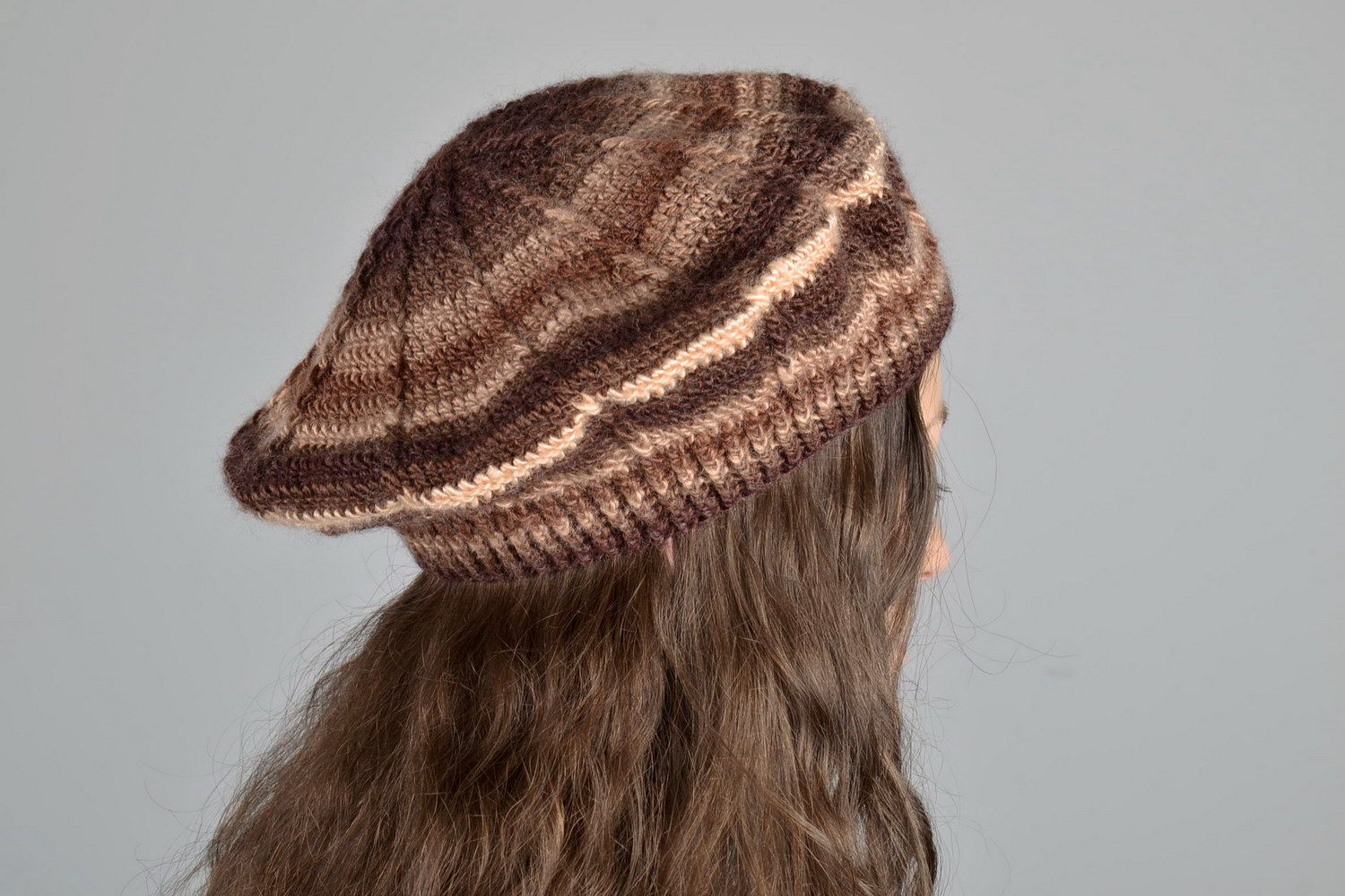 Knitted beret Striped photo 3