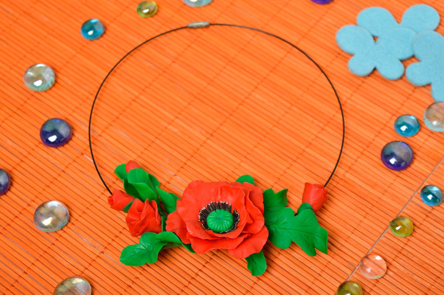 Collar con flor de amapola bisutería hecha a mano collar de arcilla polimérica foto 1