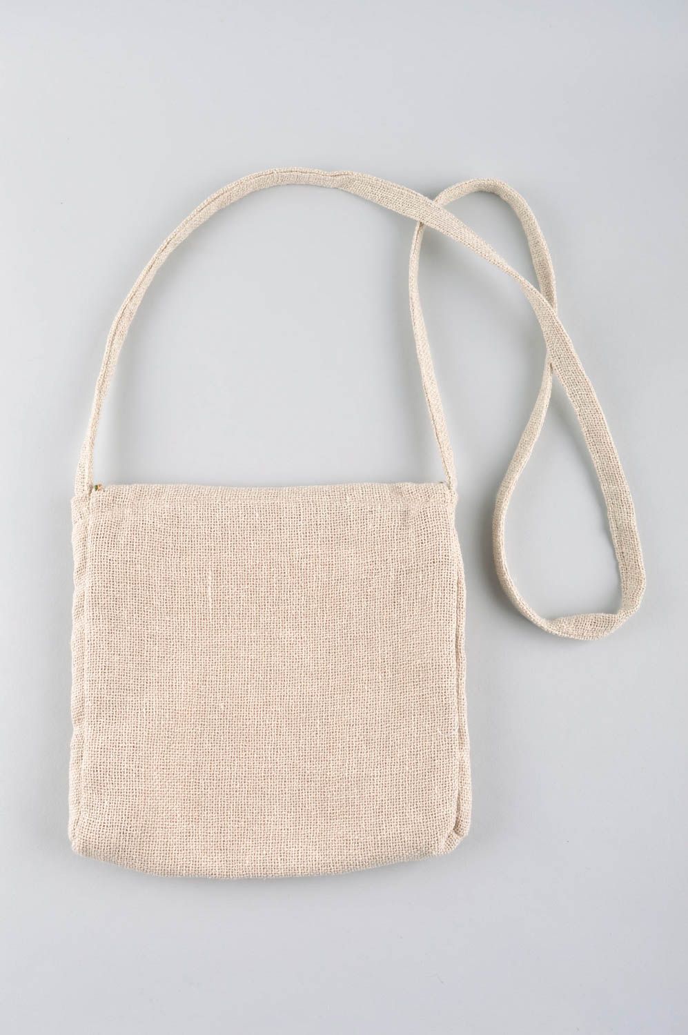 Сумка ручной работы белая сумка через плечо с вышивкой текстильная сумка фото 3