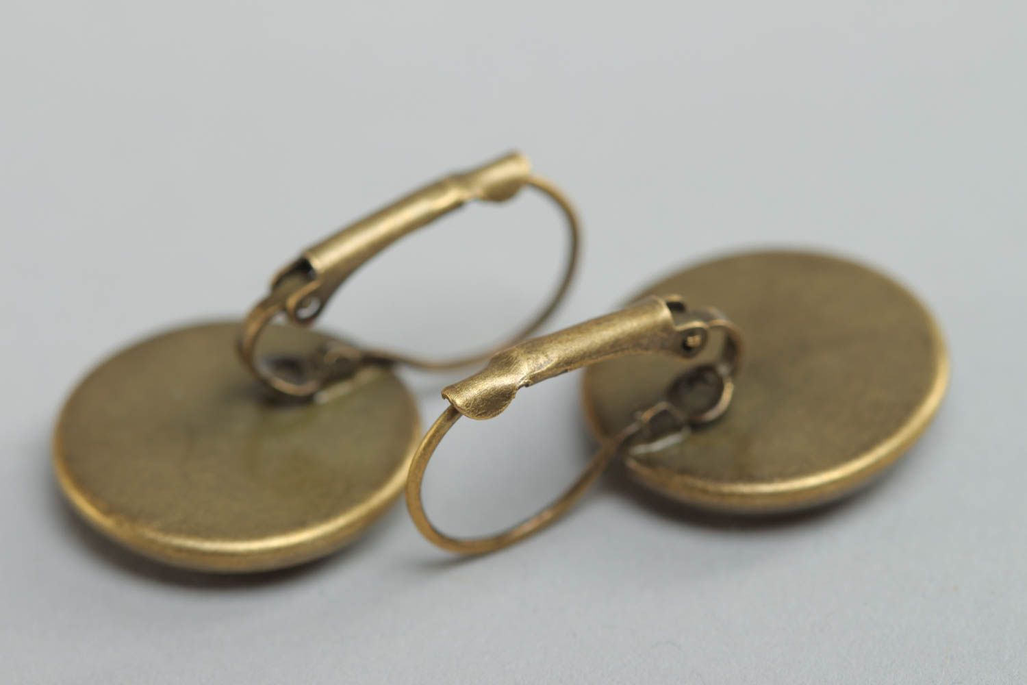 Interessante runde Ohrringe aus Kaltglasur mit Uhr Print schön toll handgefertigt foto 4