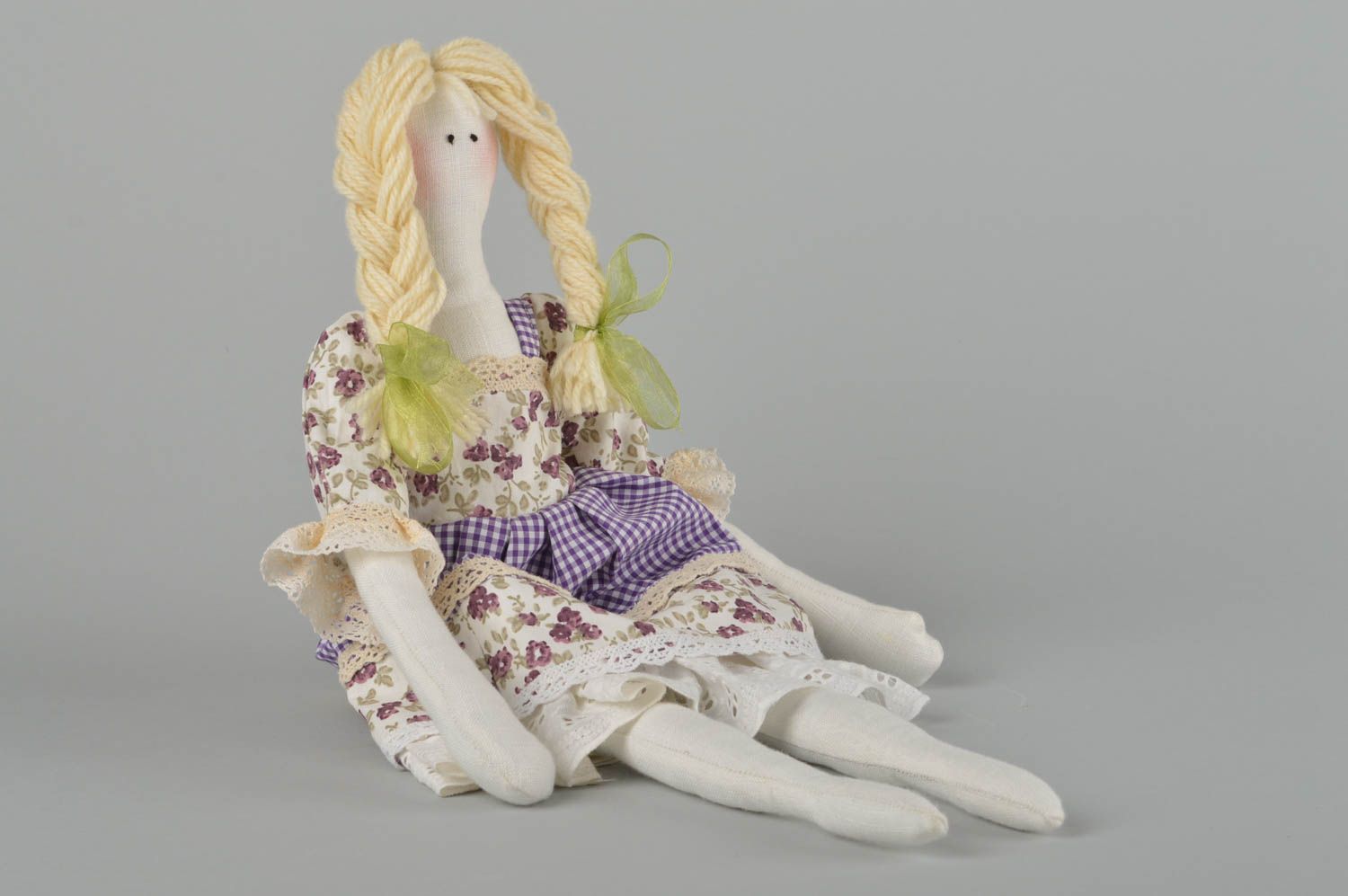 Juguete artesanal de tela natural muñeca de peluche regalo original para niños foto 2
