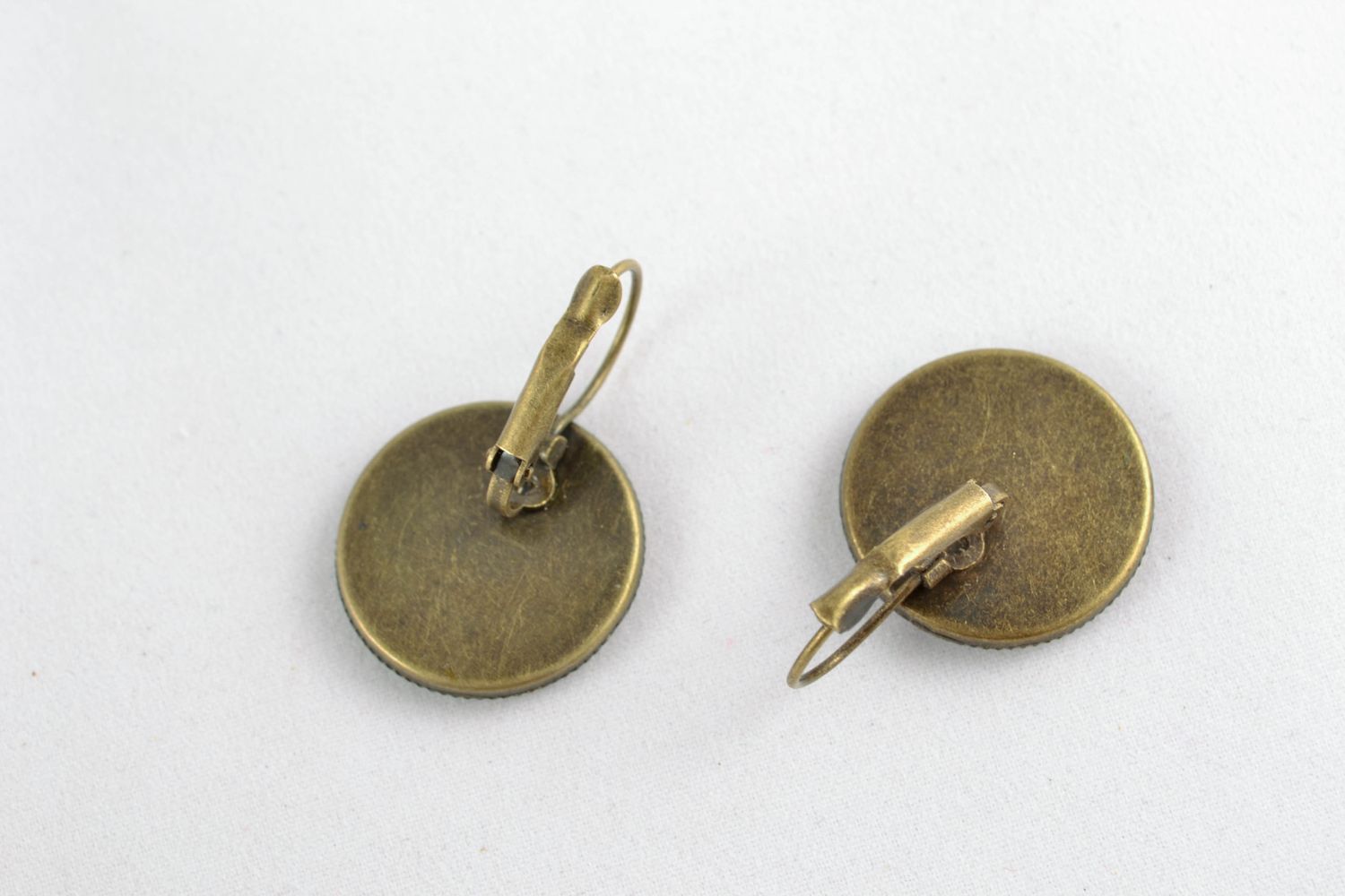Decoupage earrings coated with epoxy photo 4