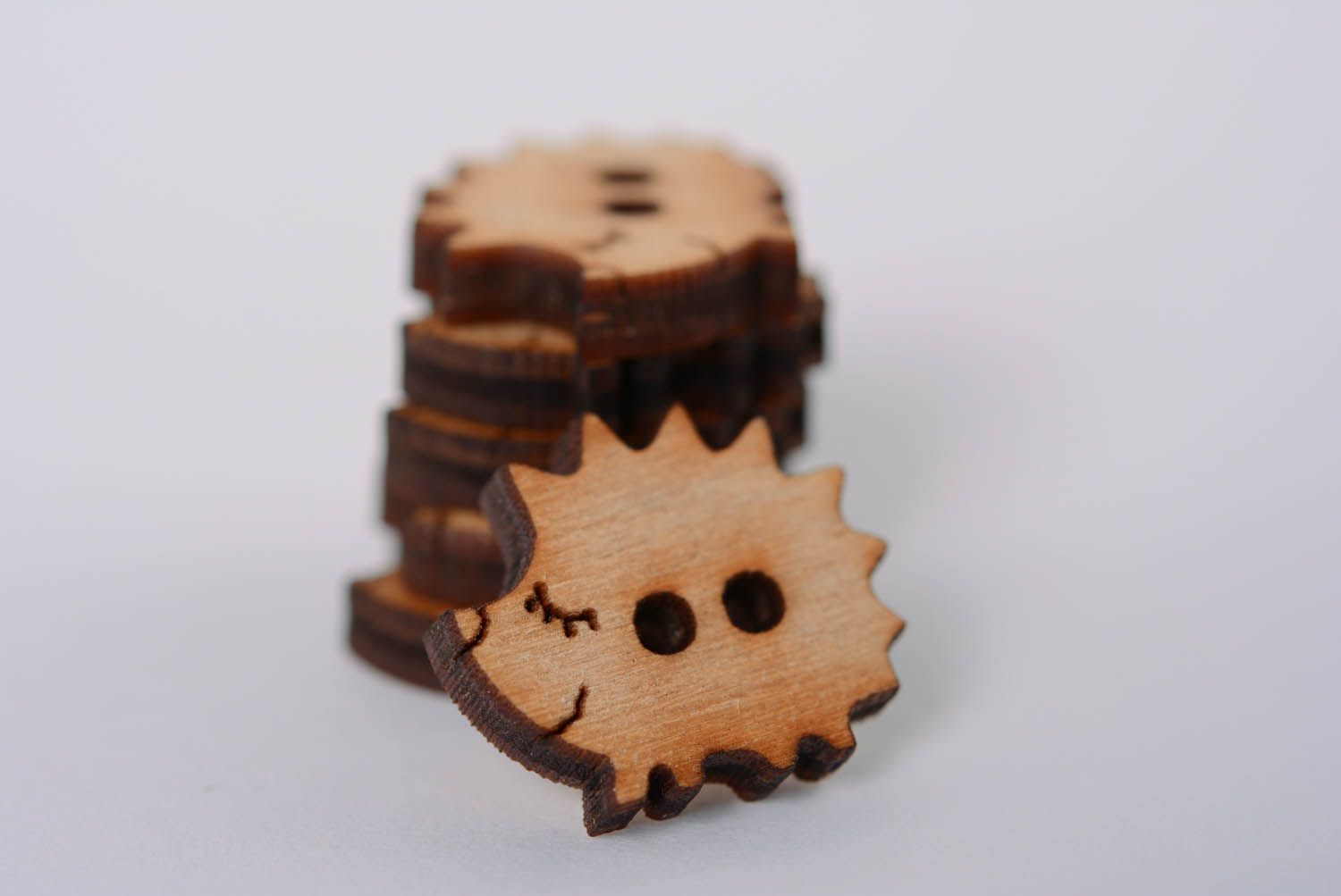 Craft blanks in the shape of hedgehog-buttons photo 5