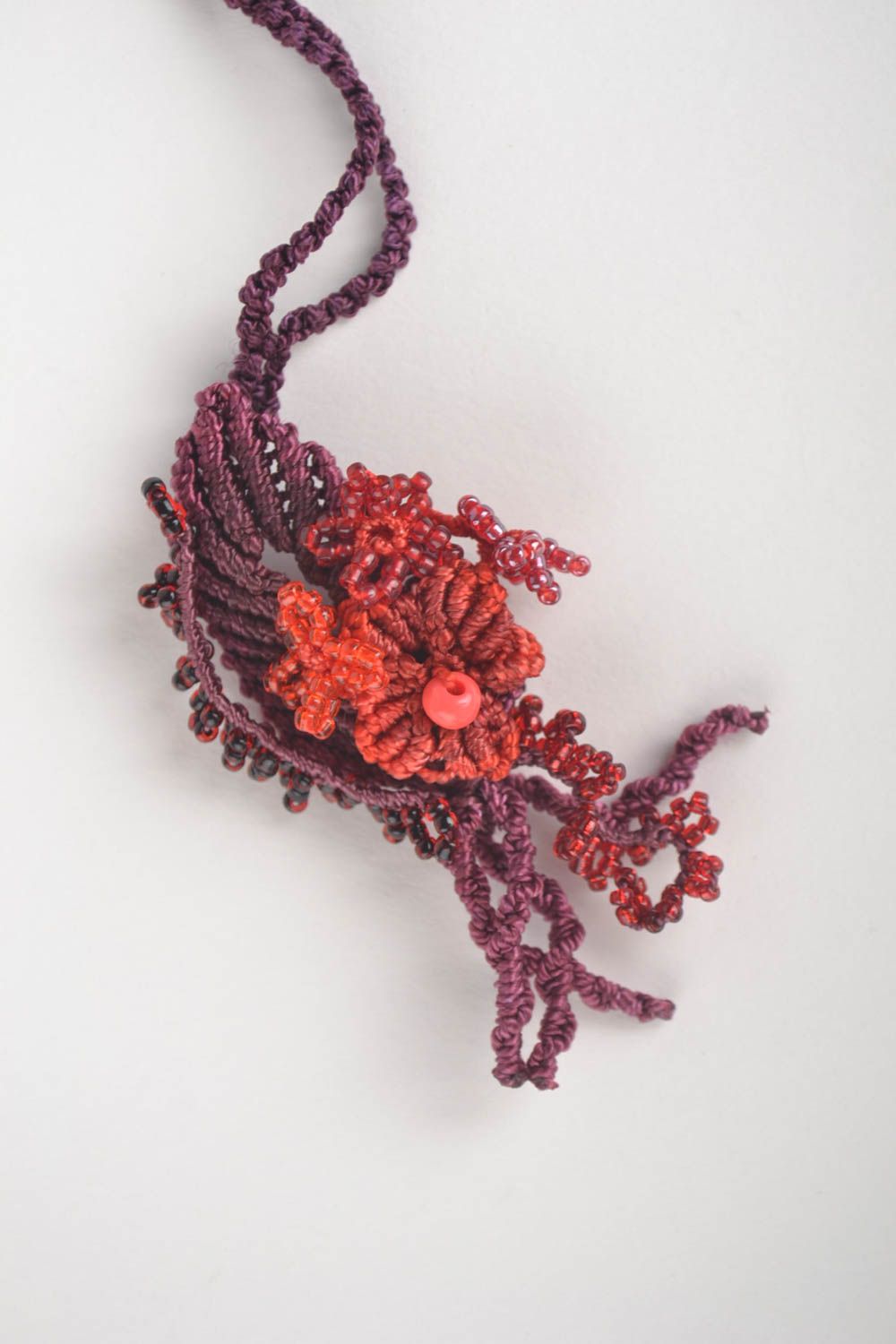Украшения ручной работы цветочная подвеска на шею кулон из бисера анкарс фото 2