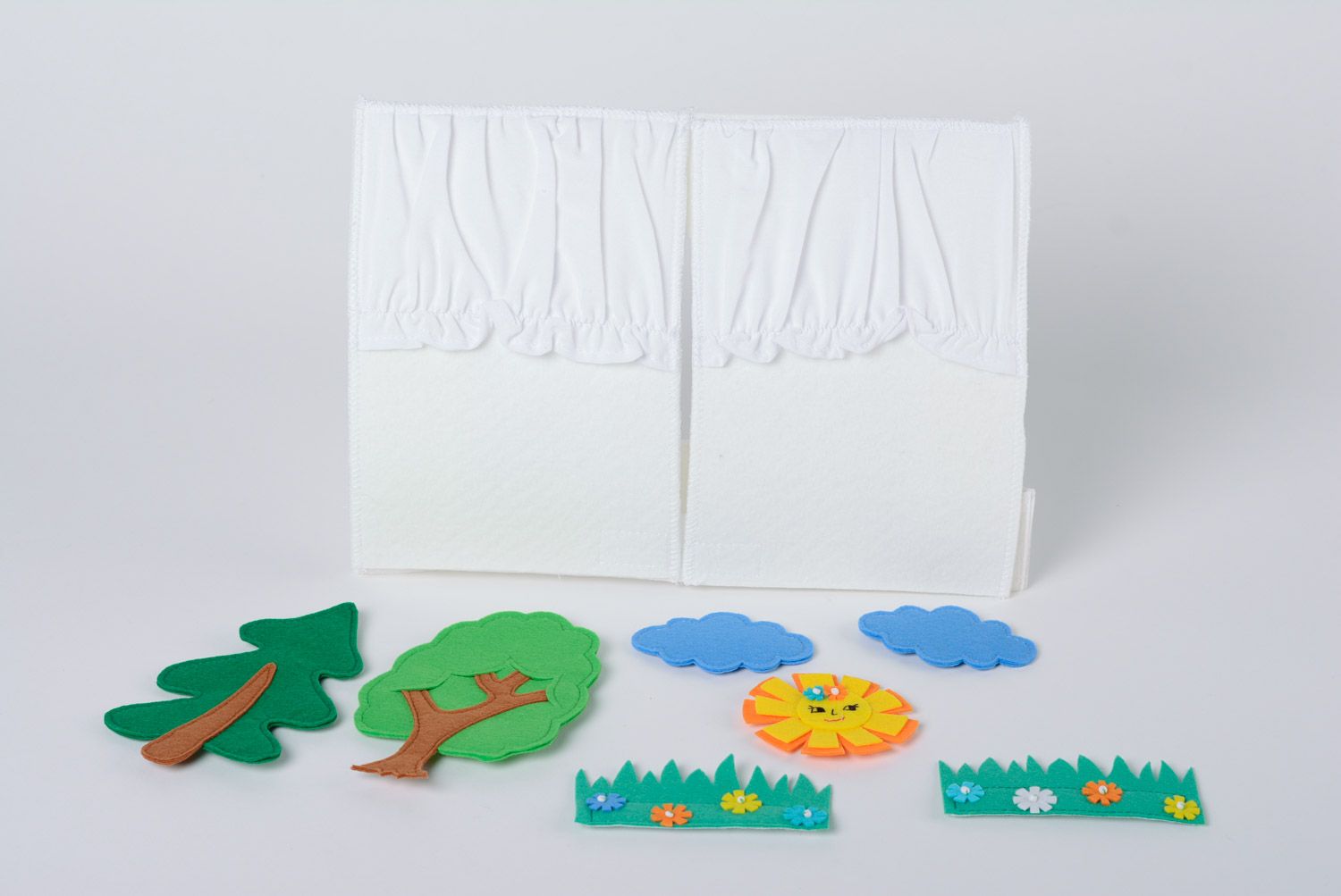 Handmade multi-colored desktop felt puppet theater with folding screen and scenery photo 1