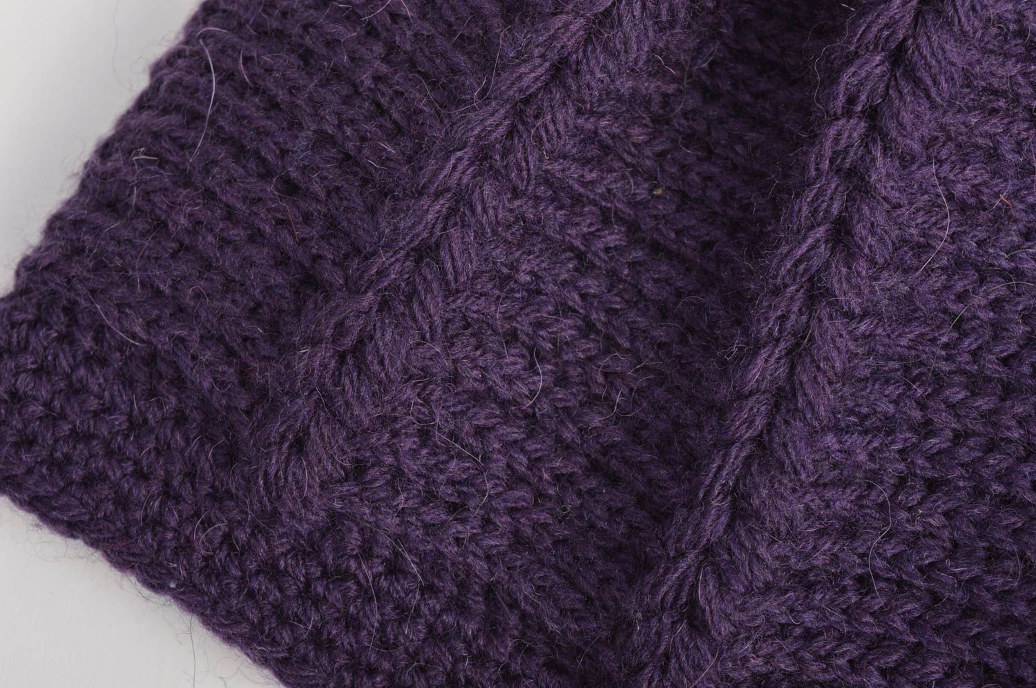 Bonnet tricot fait main Chapeau au crochet Vêtement enfant violet avec pompon photo 5