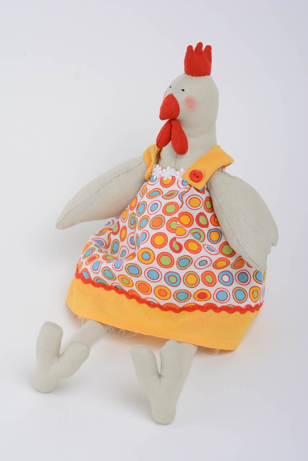 Jouet doux original amusant en coton fait main Poule en robe multicolore photo 1
