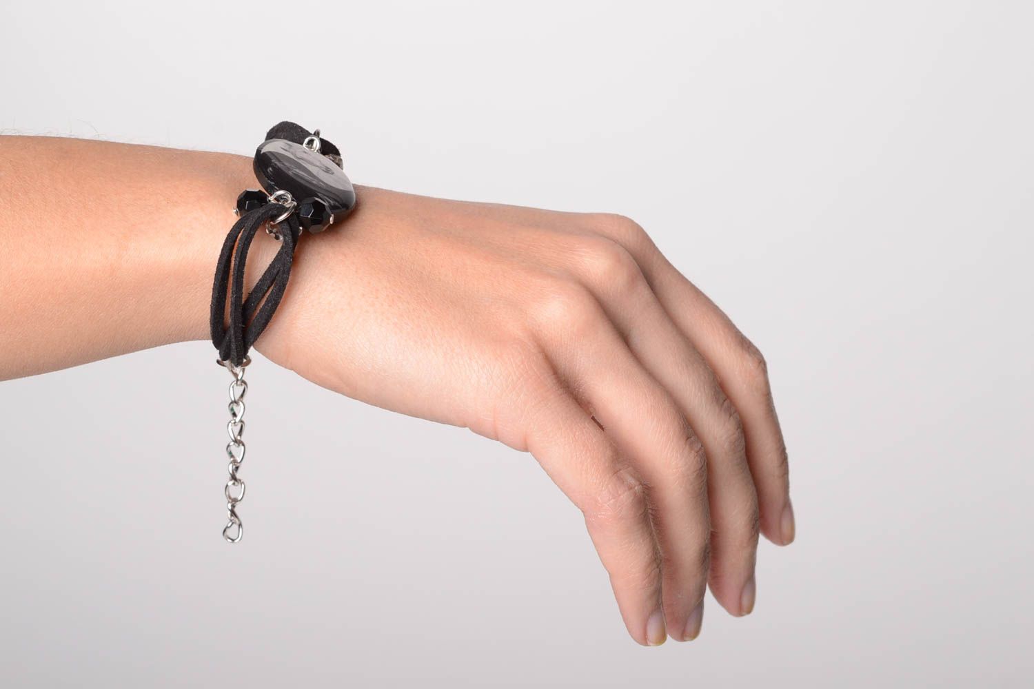 Black handmade bracelet fashionable leather and plastic women accessory photo 3