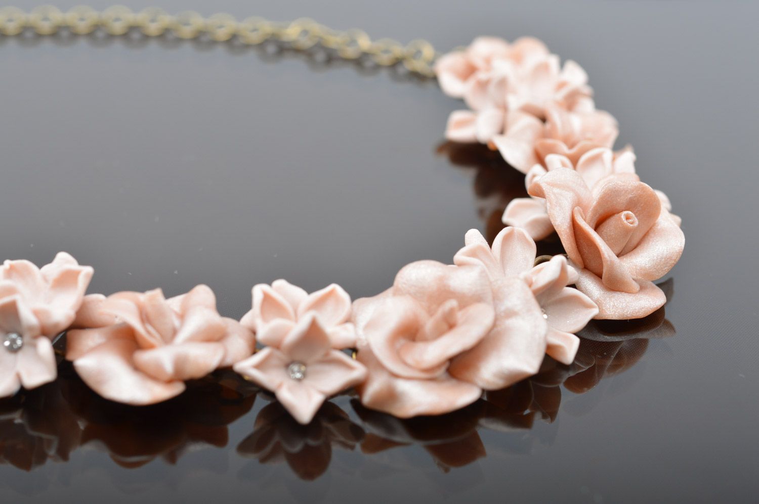 Gentle handmade polymer clay flower necklace of pastel color photo 1