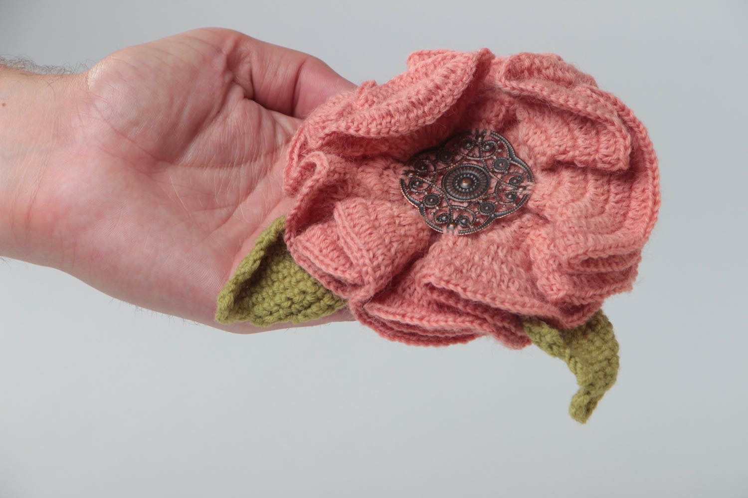 Broche hecho a mano accesorio de moda tejido a crochet regalo original foto 5