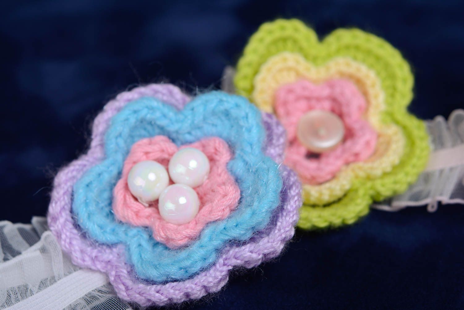 Handmade designer children's knitted flower headband on lace elastic band basis photo 3
