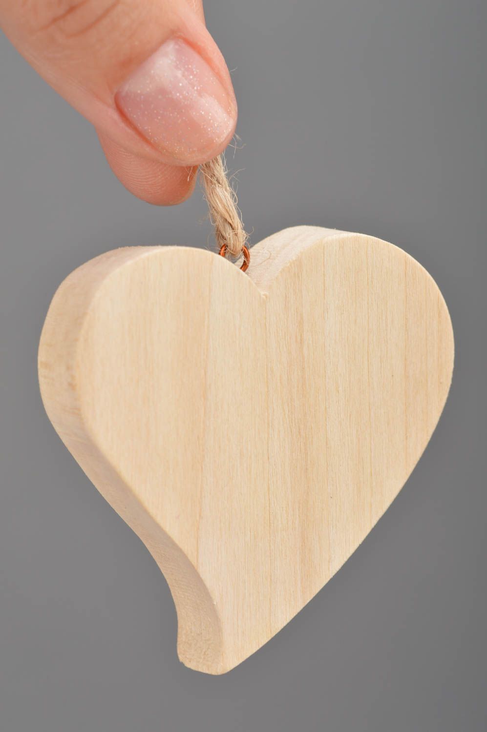 Coeur en bois à suspendre fait main petit écologique à décorer et peindre photo 5