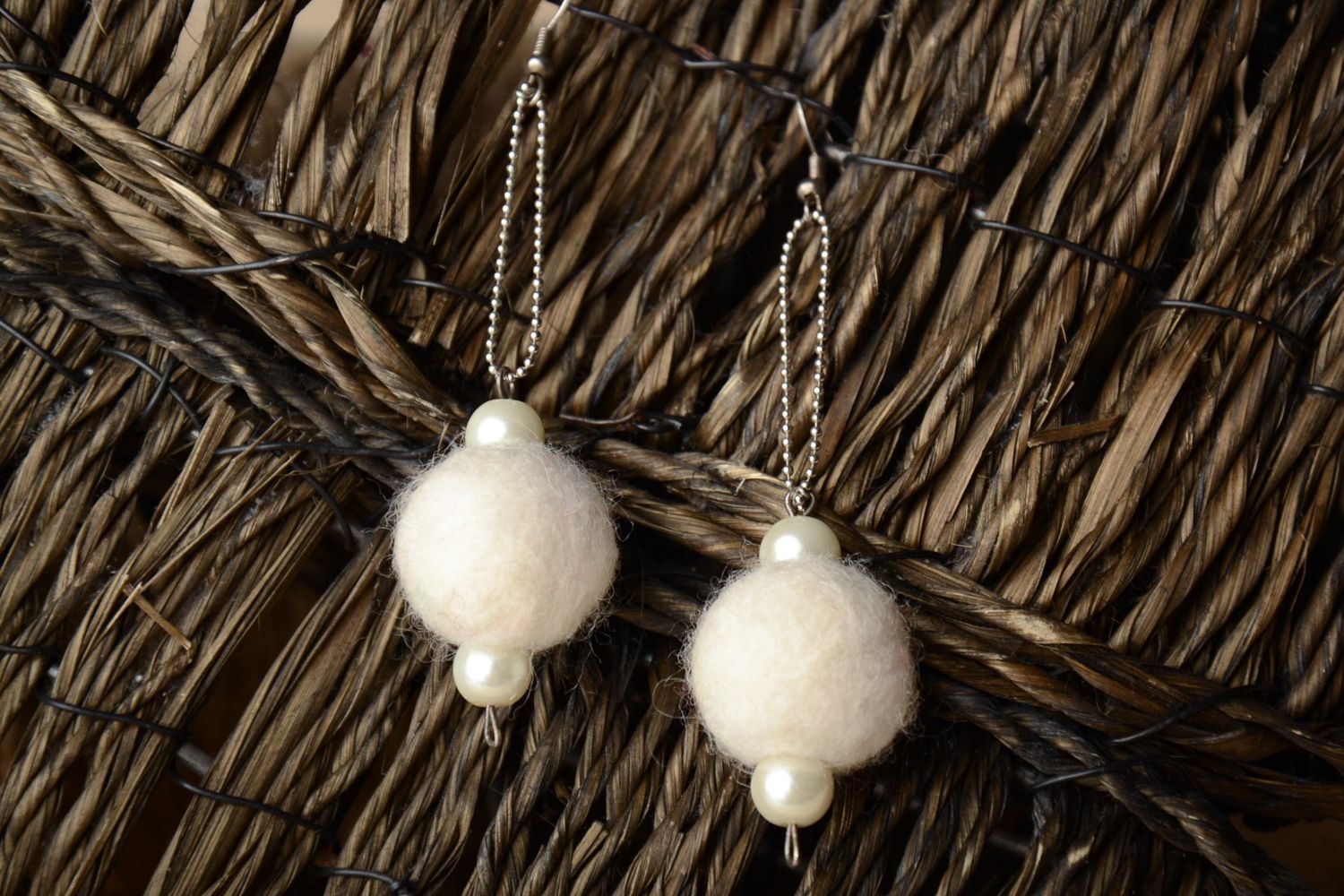 White felted wool earrings photo 1
