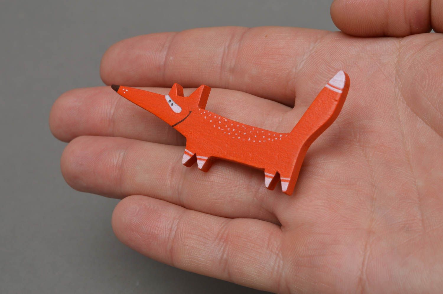 Künstlerische Brosche Fuchs aus Holz klein mit Nadel interessant lustig handmade foto 4